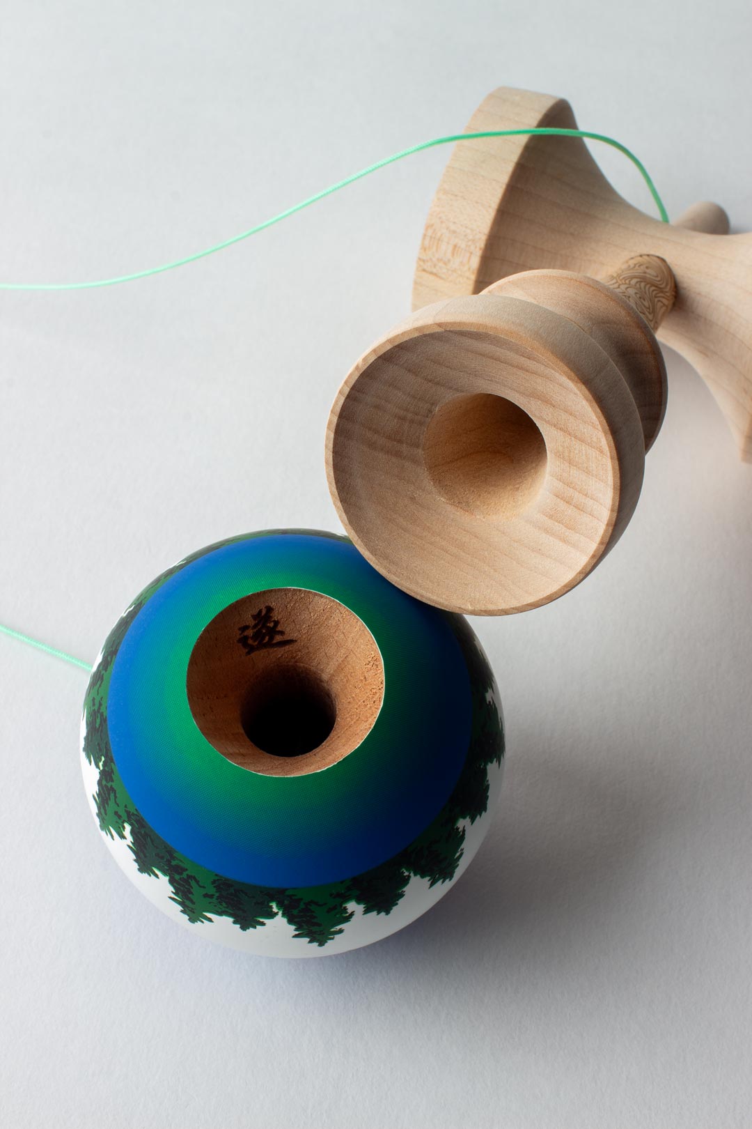 SWEETS KENDAMA JOSHUA FLOW GROVE MOON