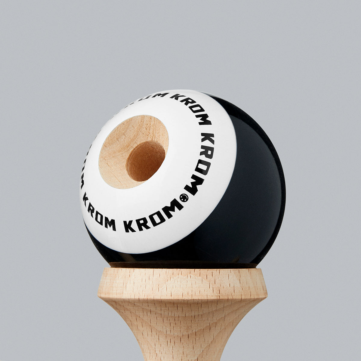 KROM POP LOL スティッキークリア ブラック