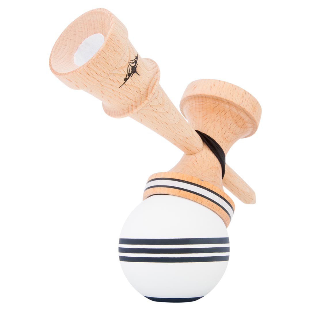 KENDAMA USA Kaizen Kendama ジェット シェイプ トリプル スプリット ホワイトブラック