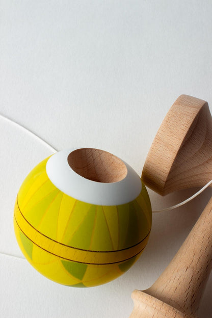 SWEETS KENDAMA GEMSTONE - CITRINE