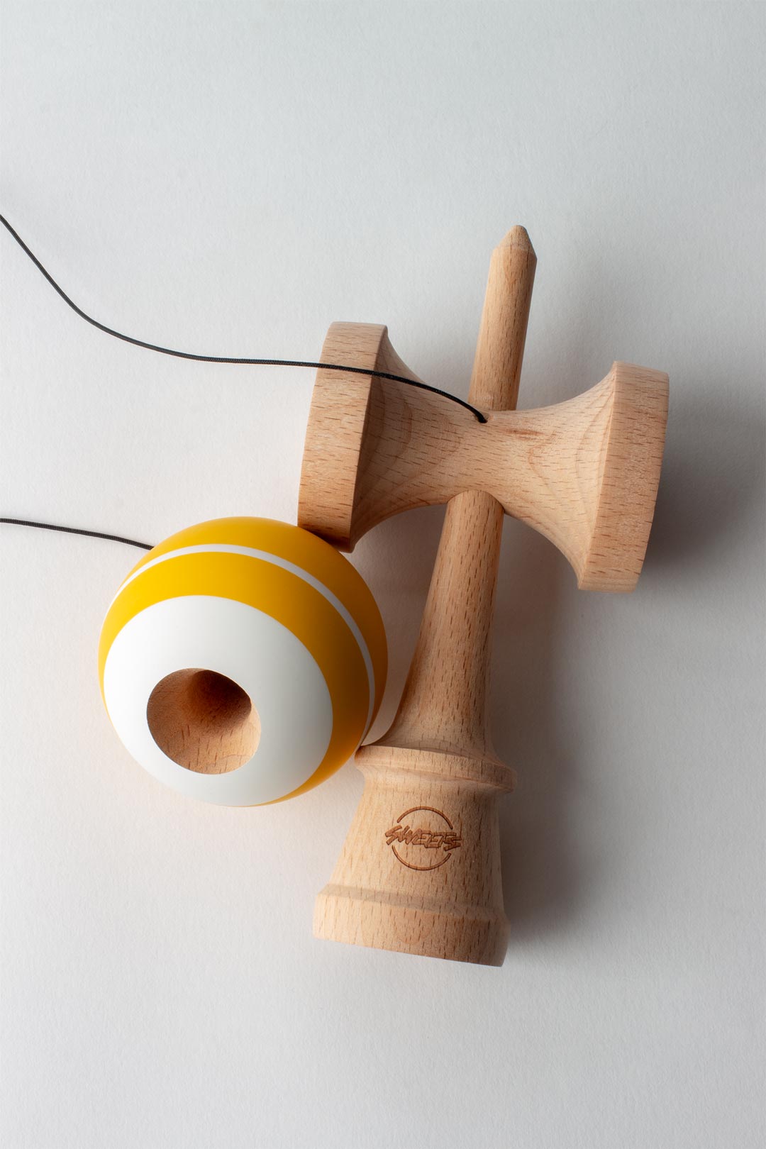 SWEETS KENDAMA Tracker - Yellow