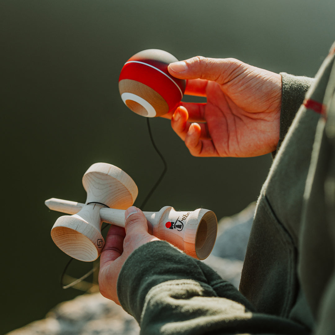 KENDAMA USA Kaizen - Tribe Mod - Flame - Fusion Shape - Silk AS2