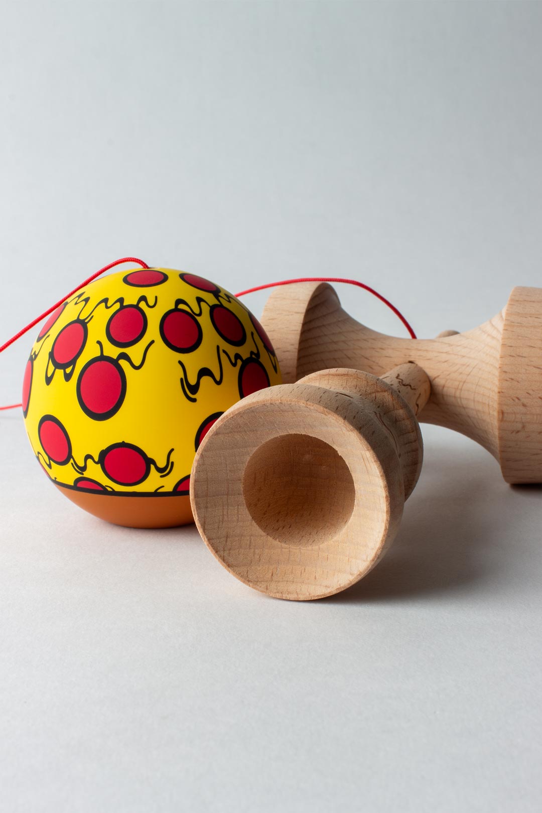 SWEETS KENDAMA SWEETS RETRO - PIZZA DAMA – FANKEN