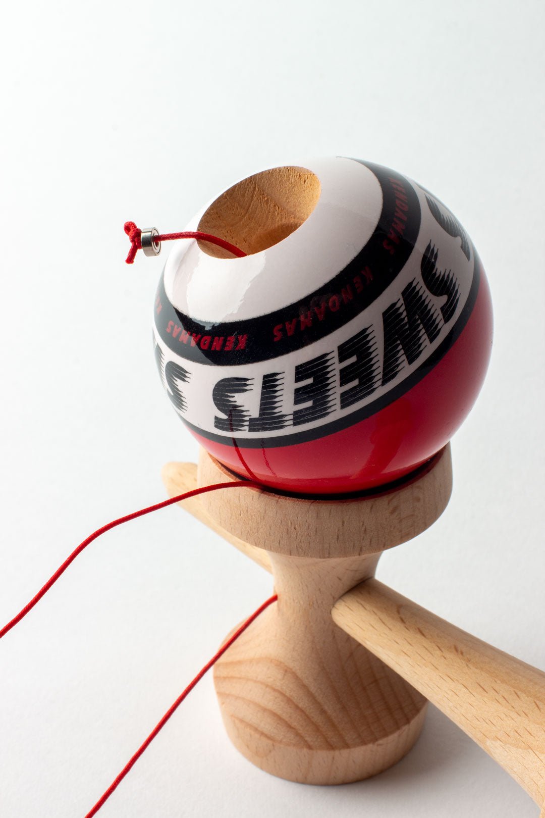 SWEETS KENDAMA STARTER RED Starter Red – FANKEN