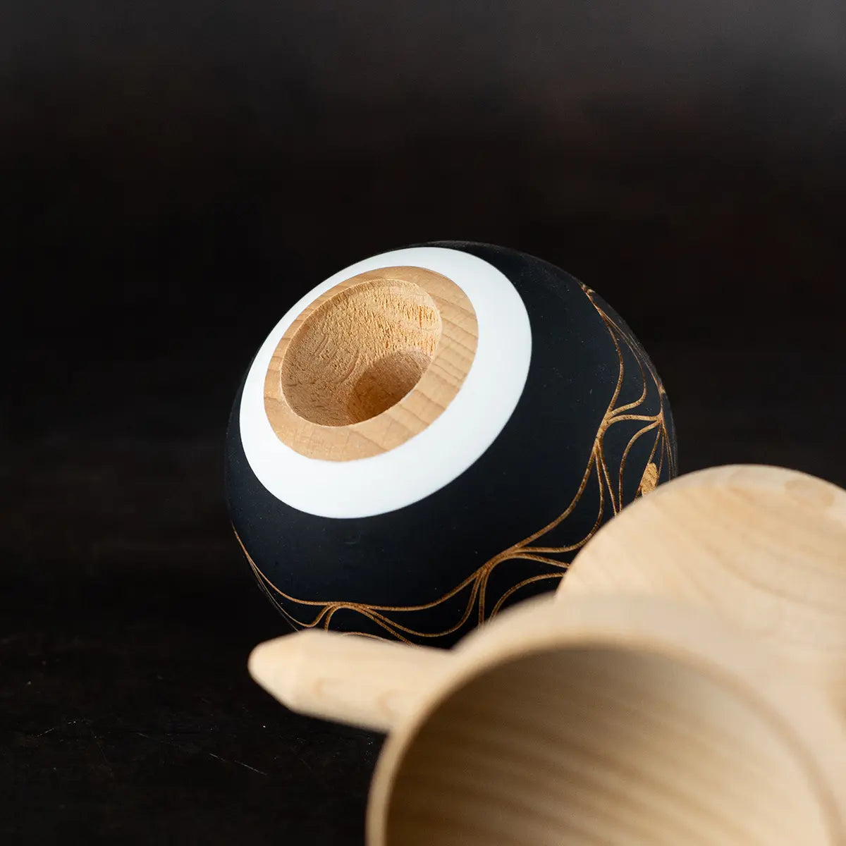 Israel Black Eyes Kendama