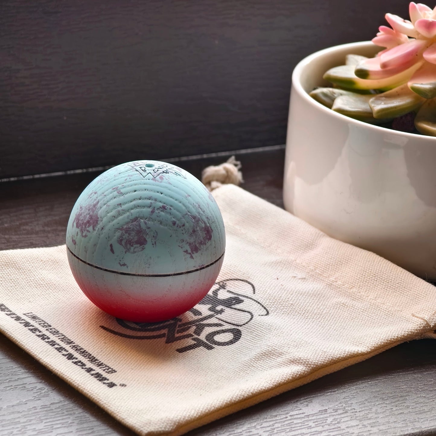 Winner kendama GECKO Crimson-Blue Planet Tama only Maple